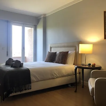 Luxe Spacious Flat Apartment Lisbon