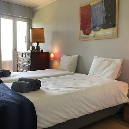 Luxe Spacious Flat Apartment *